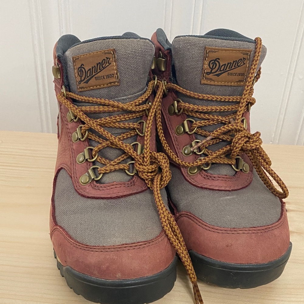 Danner Women’s Red and Tan Hiking Boots - Picture 9 of 10